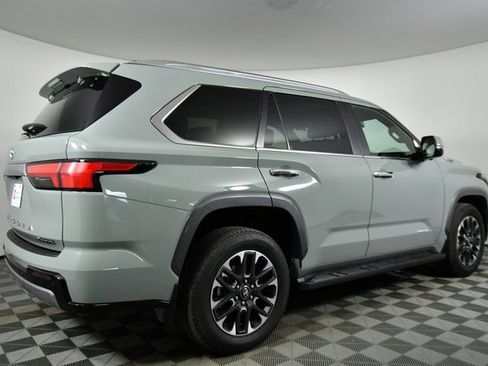 Used 2025 Toyota Sequoia Limited image 10