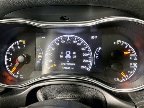 Used 2018 Jeep Grand Cherokee Limited image 18