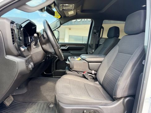 Used 2025 Chevrolet Silverado 3500 LT w/ Safety Package AWD/4WD image 7