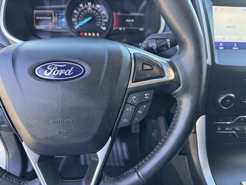 Used 2020 Ford Edge SEL FWD image 24