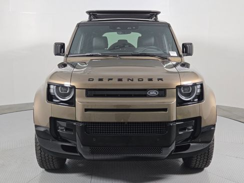 New 2026 Land Rover Defender 110 X-Dynamic SE AWD/4WD image 8