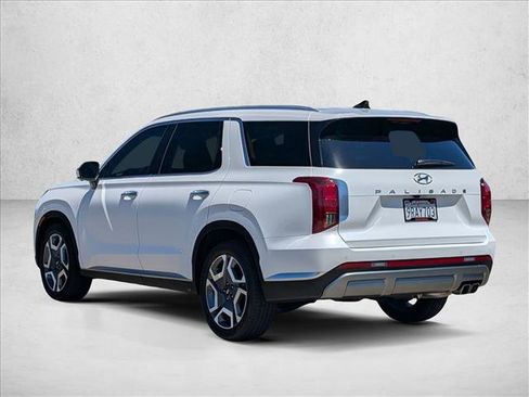 Used 2025 Hyundai Palisade Limited FWD image 8