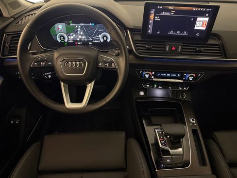 Certified 2025 Audi Q5 e Premium Plus w/ Premium Plus Package AWD/4WD image 29