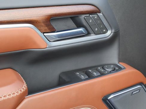 Certified 2025 GMC Sierra 2500 Denali Ultimate image 21