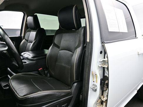 Used 2024 RAM 2500 Laramie image 11