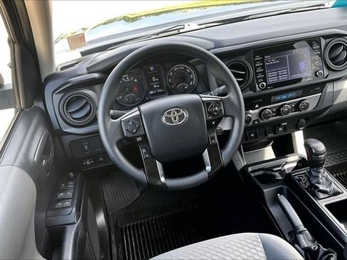 Used 2023 Toyota Tacoma SR AWD/4WD image 17