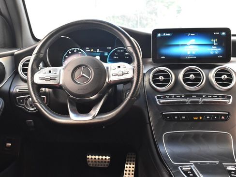 Used 2022 Mercedes-Benz GLC 300 4MATIC w/ AMG Line image 26