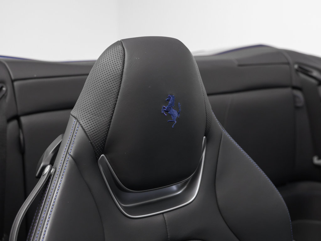 Certified 2019 Ferrari Portofino RWD image 27