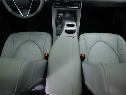 Used 2021 Toyota Avalon Limited w/ Advanced Safety Package image 17