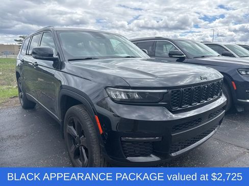 Used 2023 Jeep Grand Cherokee L Limited w/ Luxury Tech Group II AWD/4WD image 3