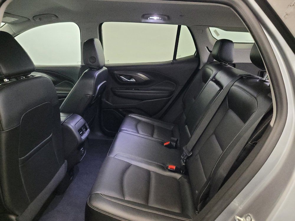 Used 2023 GMC Terrain SLT AWD/4WD image 18