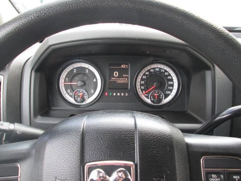Used 2014 RAM 2500 Tradesman AWD/4WD image 11