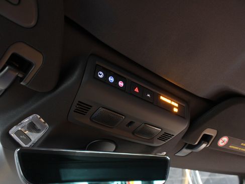 Used 2025 Chevrolet Corvette Stingray Preferred Conv w/ Z51 Performance Package image 34