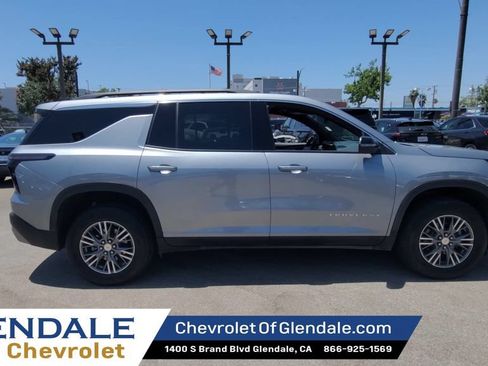 Certified 2024 Chevrolet Traverse LT AWD/4WD image 9