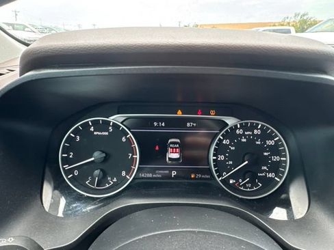 Used 2023 Nissan Rogue SL w/ SL Premium Package FWD image 17