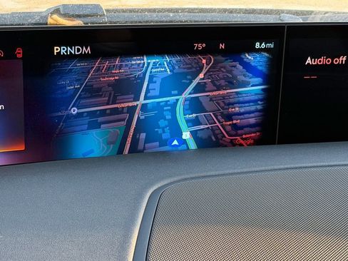 New 2026 Lincoln Navigator Premiere AWD/4WD image 18