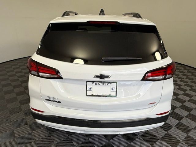 Used 2022 Chevrolet Equinox RS w/ RS Leather Package FWD image 5