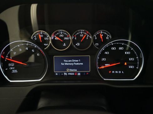 Used 2019 Chevrolet Silverado 1500 LTZ AWD/4WD image 2