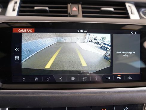 Used 2019 Land Rover Range Rover Sport Supercharged AWD/4WD image 22