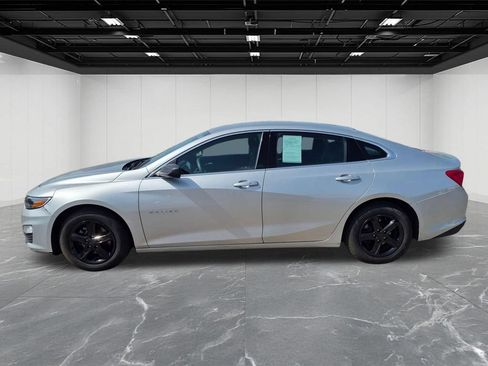 Used 2021 Chevrolet Malibu LS FWD image 2