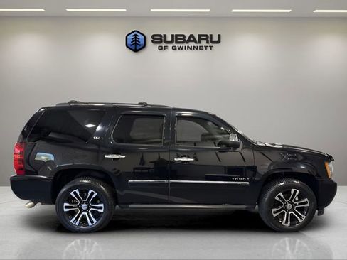 Used 2011 Chevrolet Tahoe LTZ AWD/4WD image 7