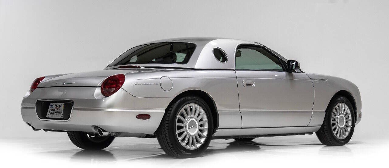 Used 2005 Ford Thunderbird RWD image 4