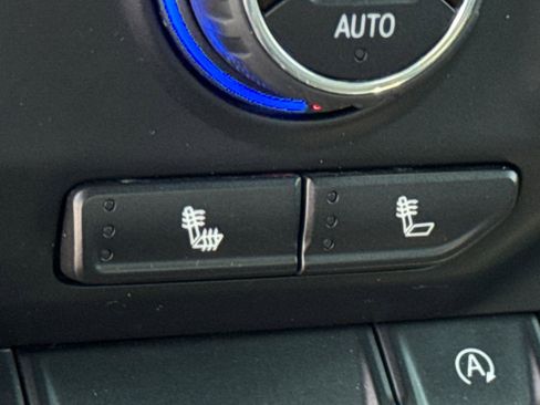 Used 2019 Chevrolet Silverado 1500 LT w/ All-Star Edition image 18