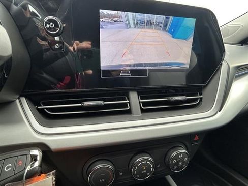 New 2026 Chevrolet Trax LS w/ LS Convenience Package image 17