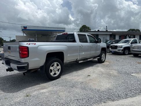 Used 2015 Chevrolet Silverado 2500 LT AWD/4WD image 4
