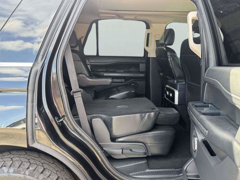 Used 2023 Ford Expedition XLT AWD/4WD image 49