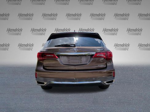Used 2019 Acura MDX w/ Technology & Entertainment AWD/4WD image 8