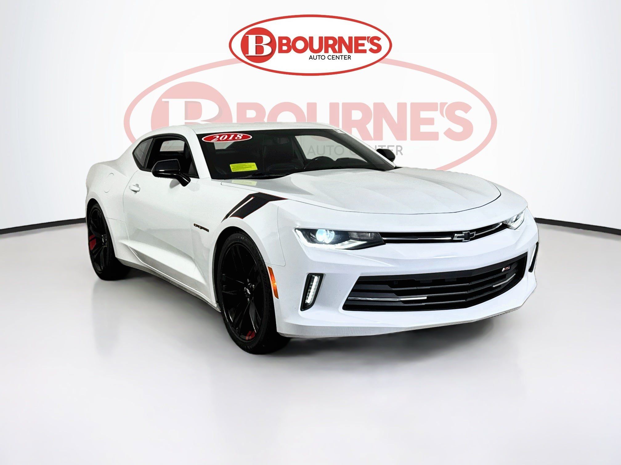 Used 2018 Chevrolet Camaro LT RWD image 1
