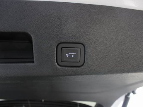 New 2026 GMC Acadia AT4 w/ Luxury Package image 24