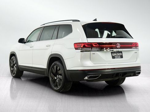 Used 2026 Volkswagen Atlas SE AWD/4WD image 3