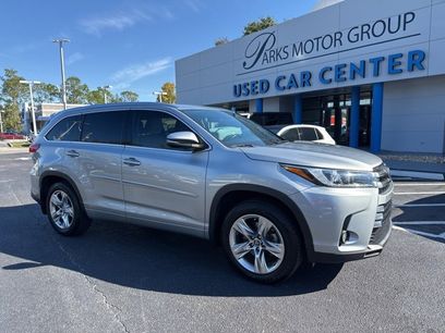 Used 2017 Toyota Highlander Limited