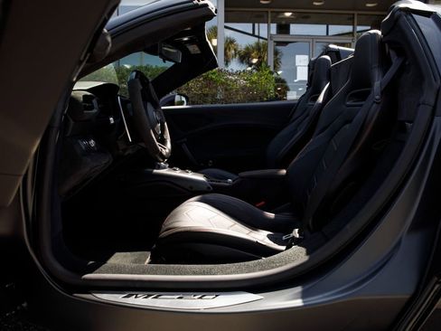 Used 2023 Maserati MC20 Spyder image 17