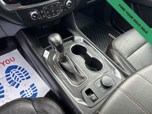 Used 2021 Chevrolet Traverse RS image 24