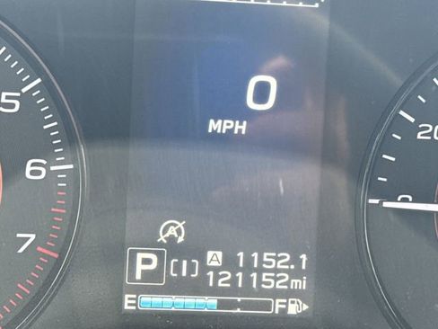 Used 2020 Subaru Crosstrek 2.0i Premium w/ Popular Package #4 image 11