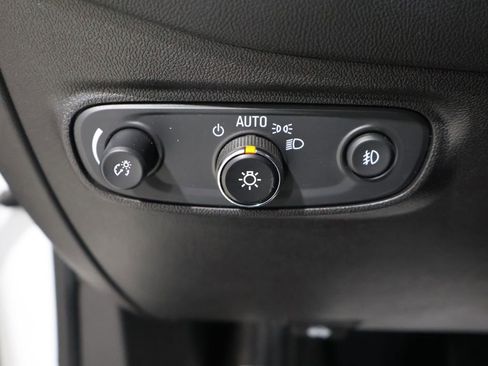 Used 2020 Chevrolet Equinox LT image 33