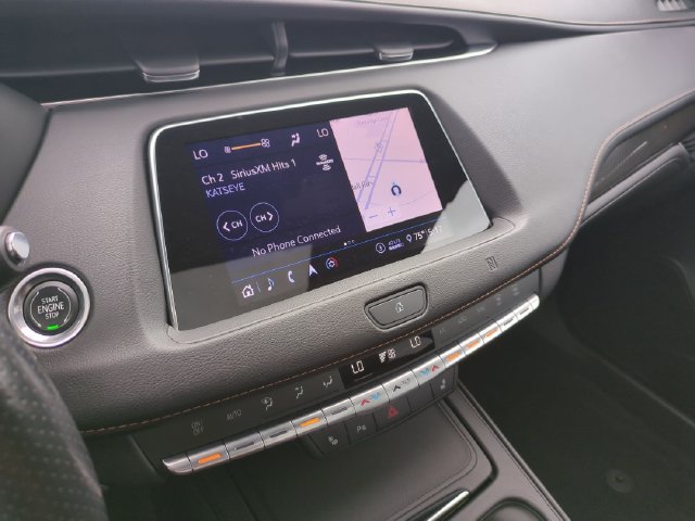 Used 2020 Cadillac XT4 Sport w/ Cold Weather Package AWD/4WD image 11