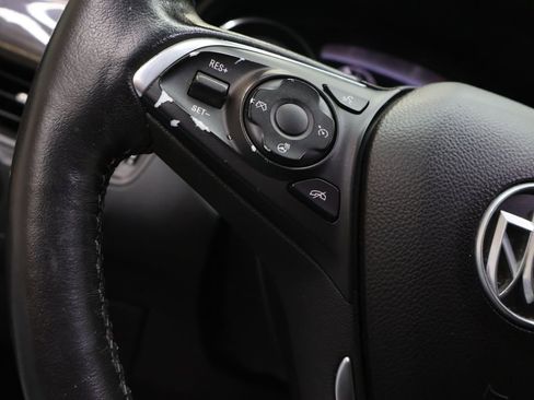 Used 2019 Buick Envision Essence FWD image 19