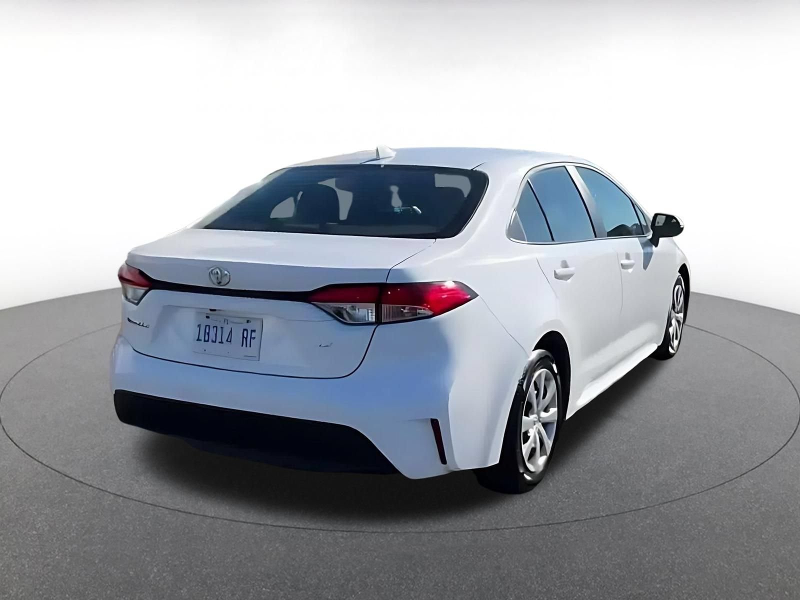 Used 2025 Toyota Corolla LE FWD image 12