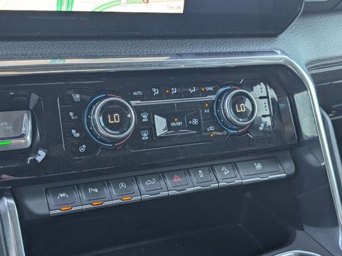 Used 2023 GMC Sierra 1500 Denali image 14