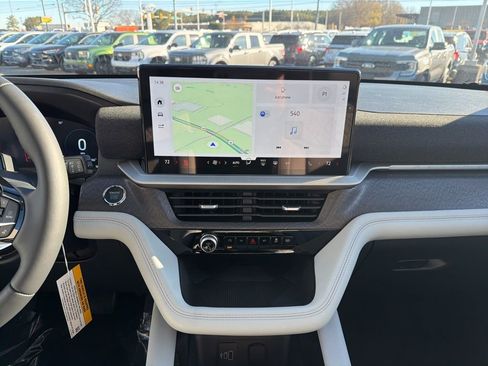 New 2026 Ford Explorer Platinum w/ LUX Leather Package image 29