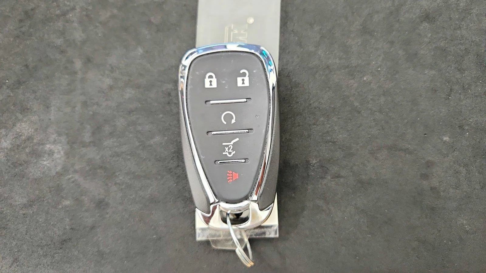 Used 2024 Chevrolet Equinox LT FWD image 13