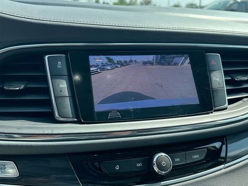 Certified 2021 Buick Enclave Essence w/ Sound and Sites Package image 15