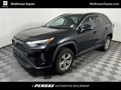 Used 2022 Toyota RAV4 XLE FWD image 1