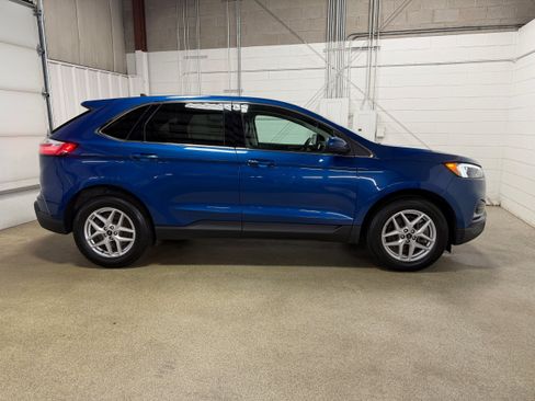 Certified 2024 Ford Edge SEL AWD/4WD image 7