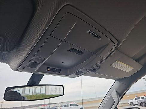 Used 2017 Chevrolet Silverado 1500 W/T image 12