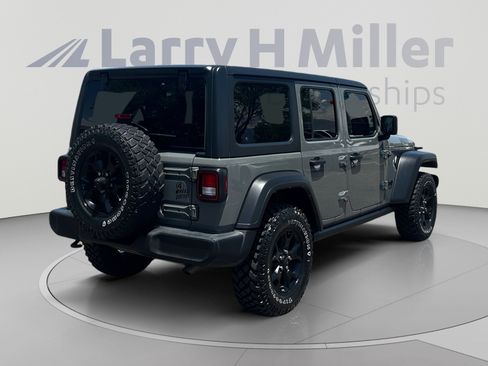Used 2021 Jeep Wrangler Unlimited Sport AWD/4WD image 5